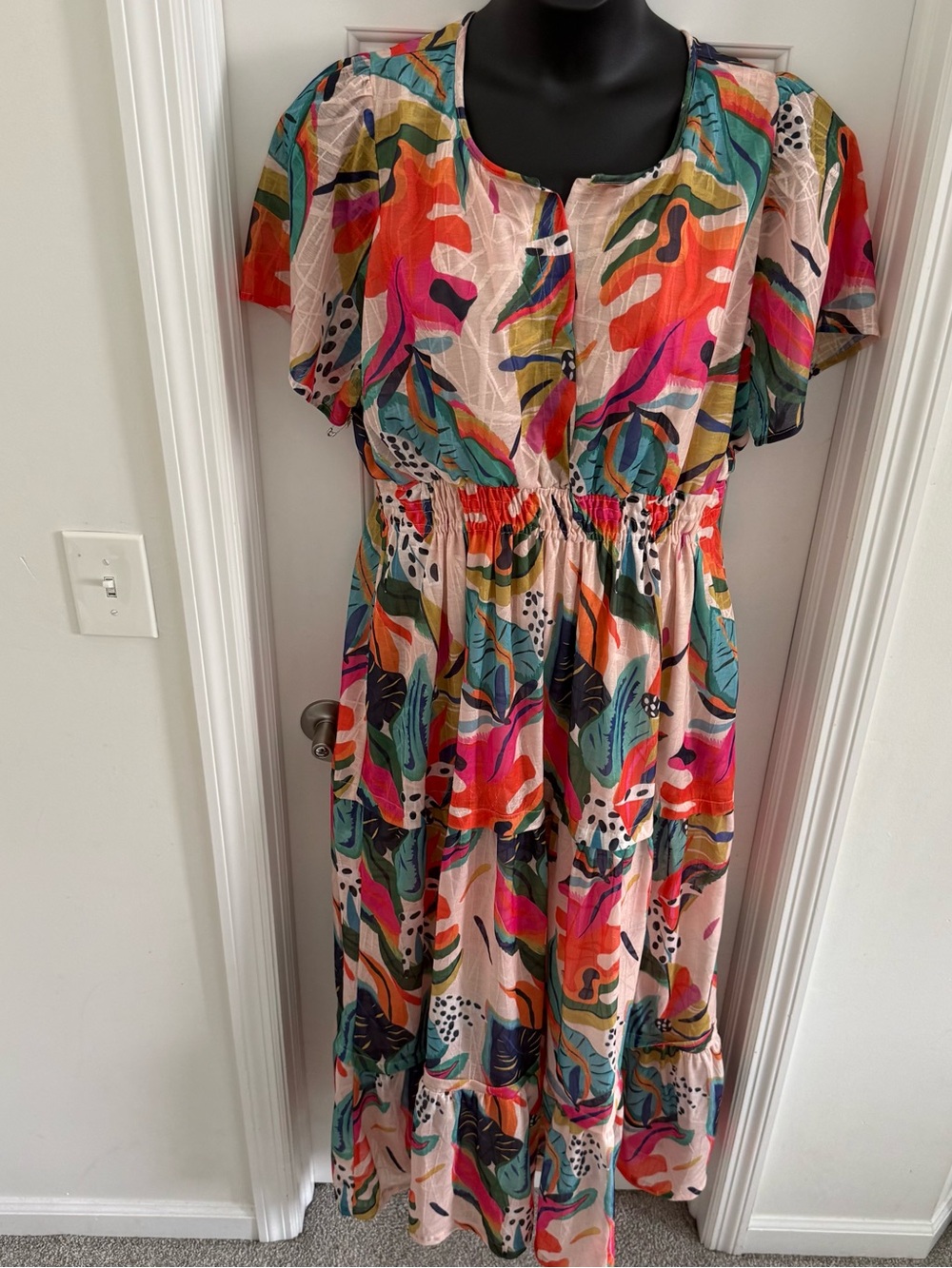 Chic Soul Floral Multicolor Short Sleeve Midi Dress